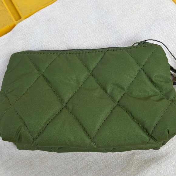Vera Bradley Olive Quilted Cosmetic Bag - Picture 1 of 7